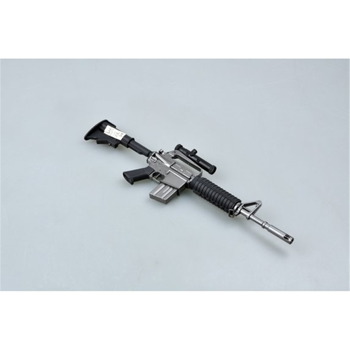 Easy Hobby 39105 1/3 Ölçek,  XM177E2 Silahı, Sergilemeye Hazır Plastik Model