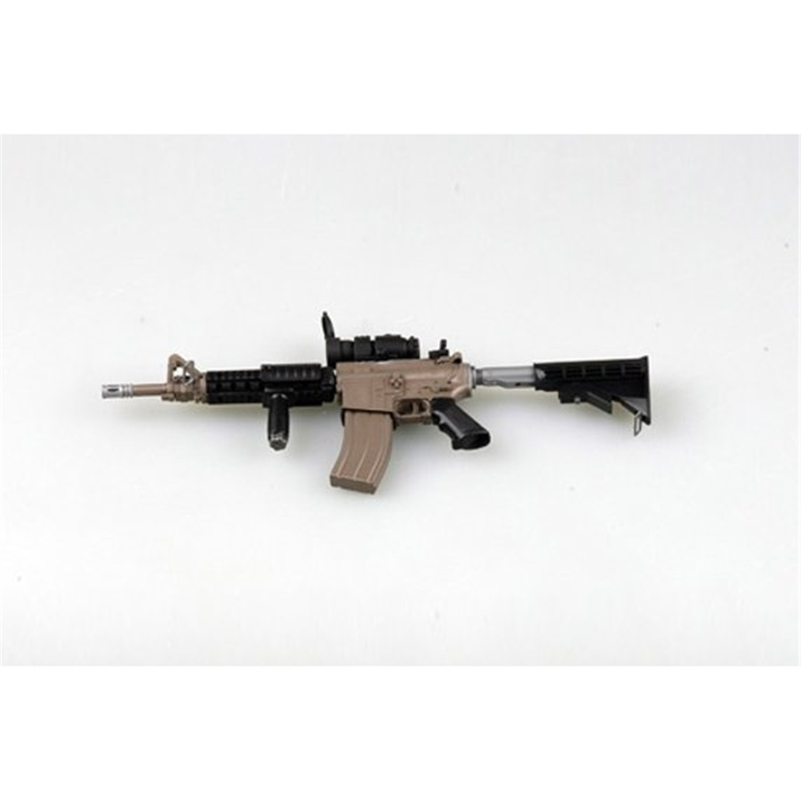 Easy Hobby 39117 1/3 Ölçek,  M933 Silahı, Sergilemeye Hazır Plastik Model