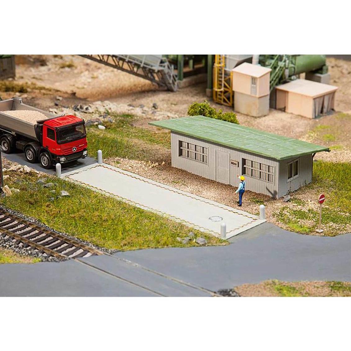 Faller 130172 1/87 Ofisli Kamyon Kantarı Demonte Plastik Maketi