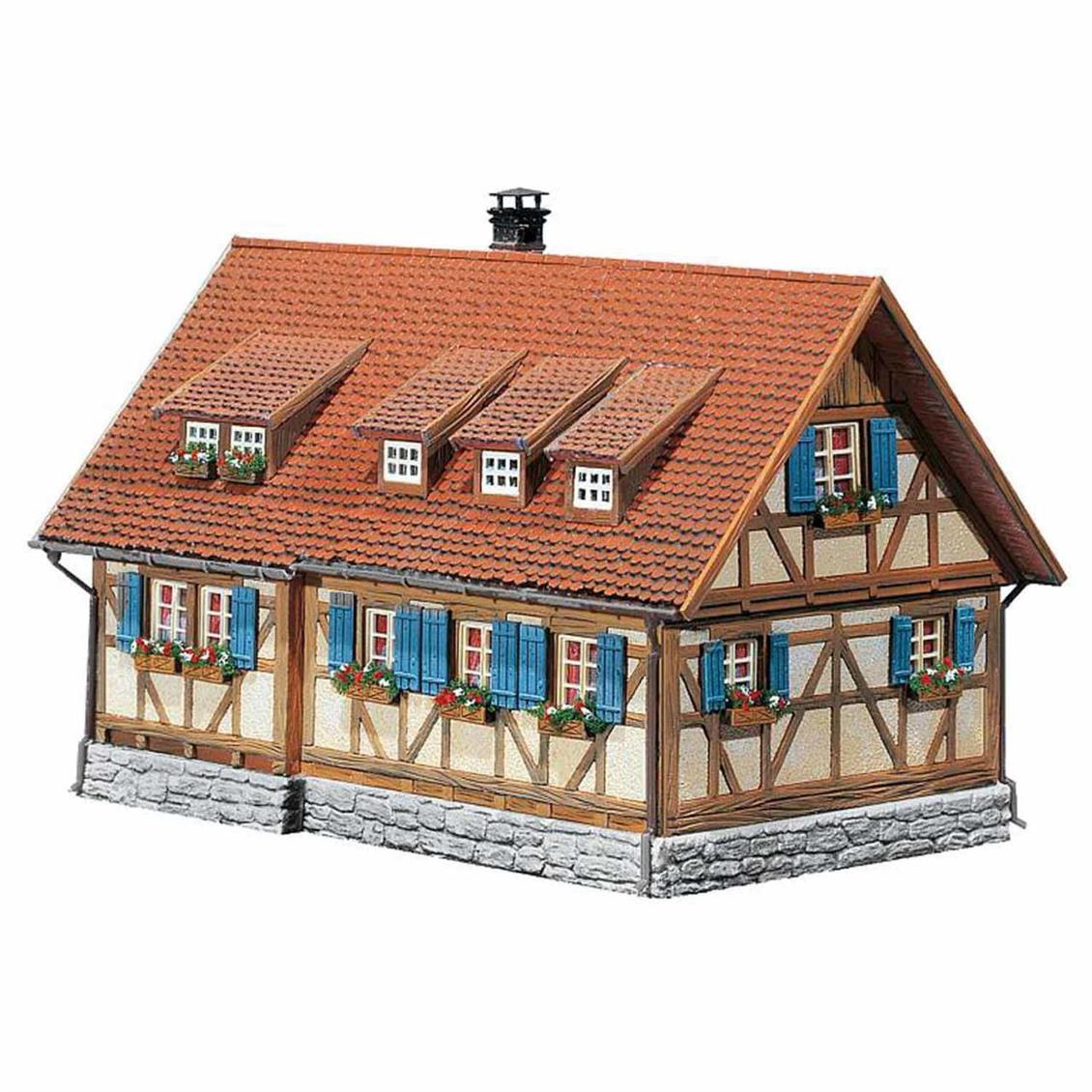 Faller 130270 1/87 Kırsal Yarı Ahşap Ev Demonte Plastik Maketi