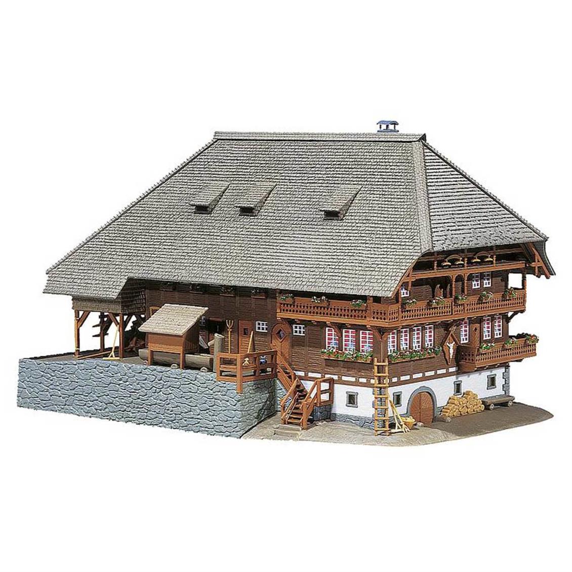 Faller 130366 1/87 Kara Orman Çiflik Evi Demonte Plastik Maketi