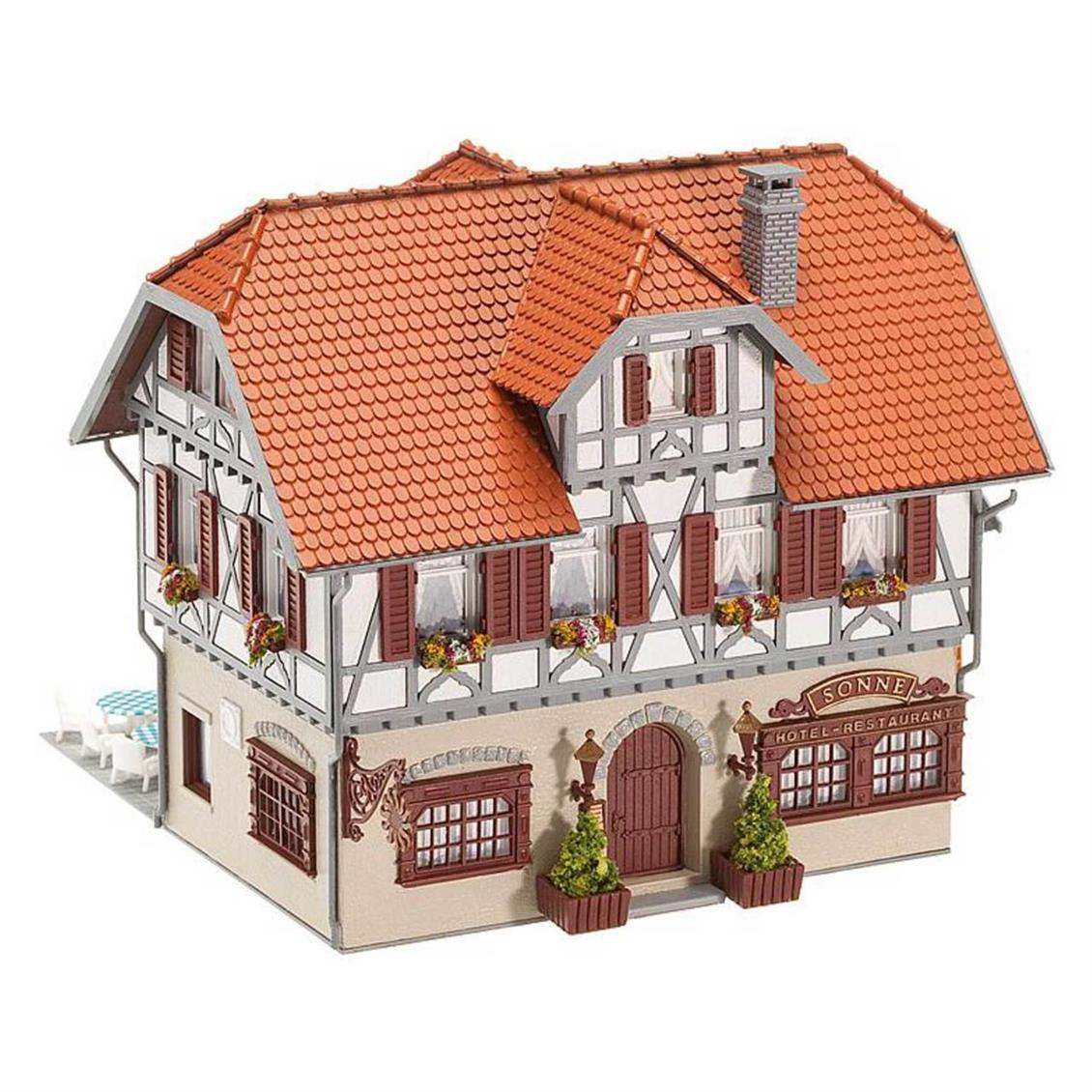 Faller 130438 1/87 Sonne Oteli, Kamelyalı Demonte Plastik Maketi