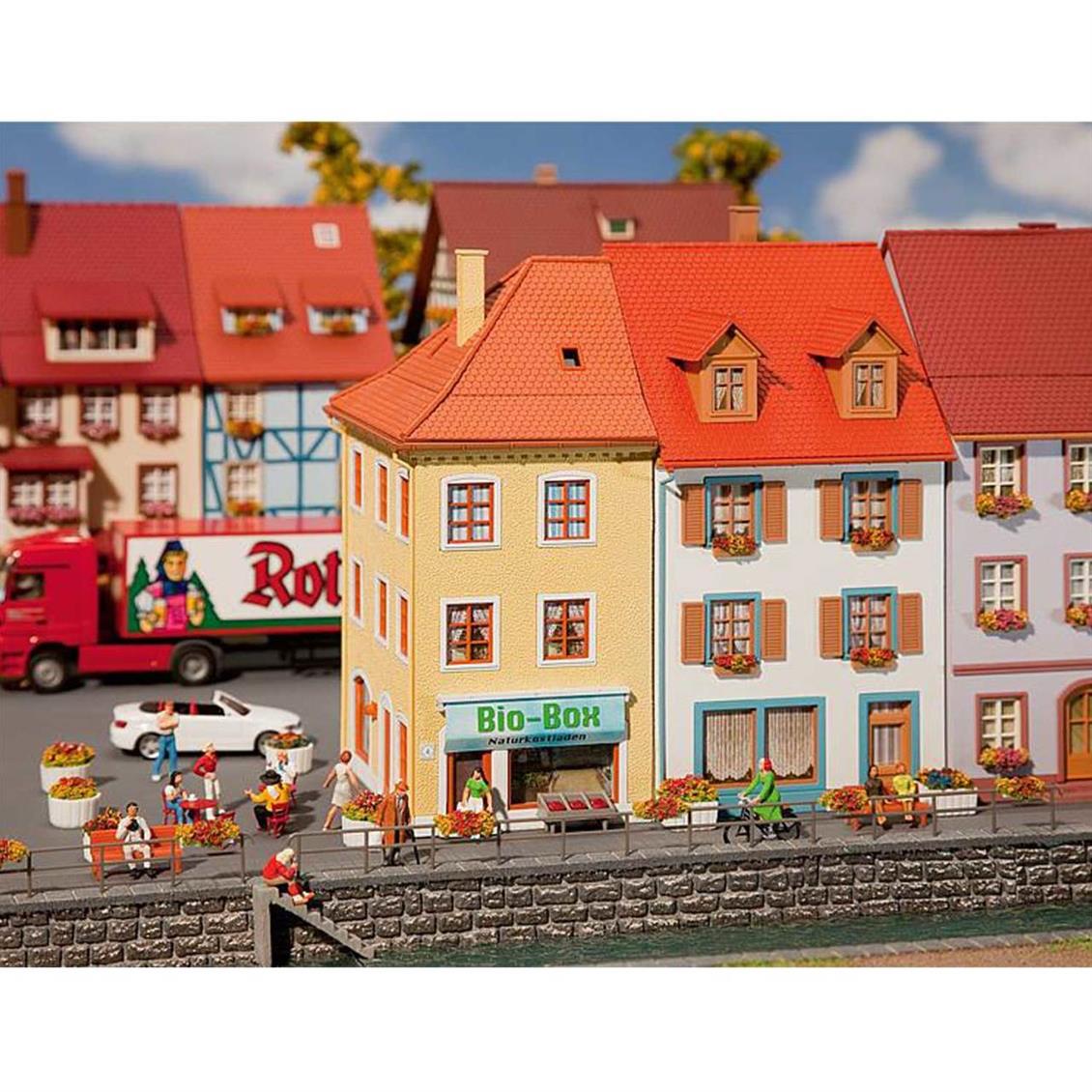 Faller 130496 1/87 Kasaba Apartmanı ( 2 Adet ) Demonte Plastik Maketi