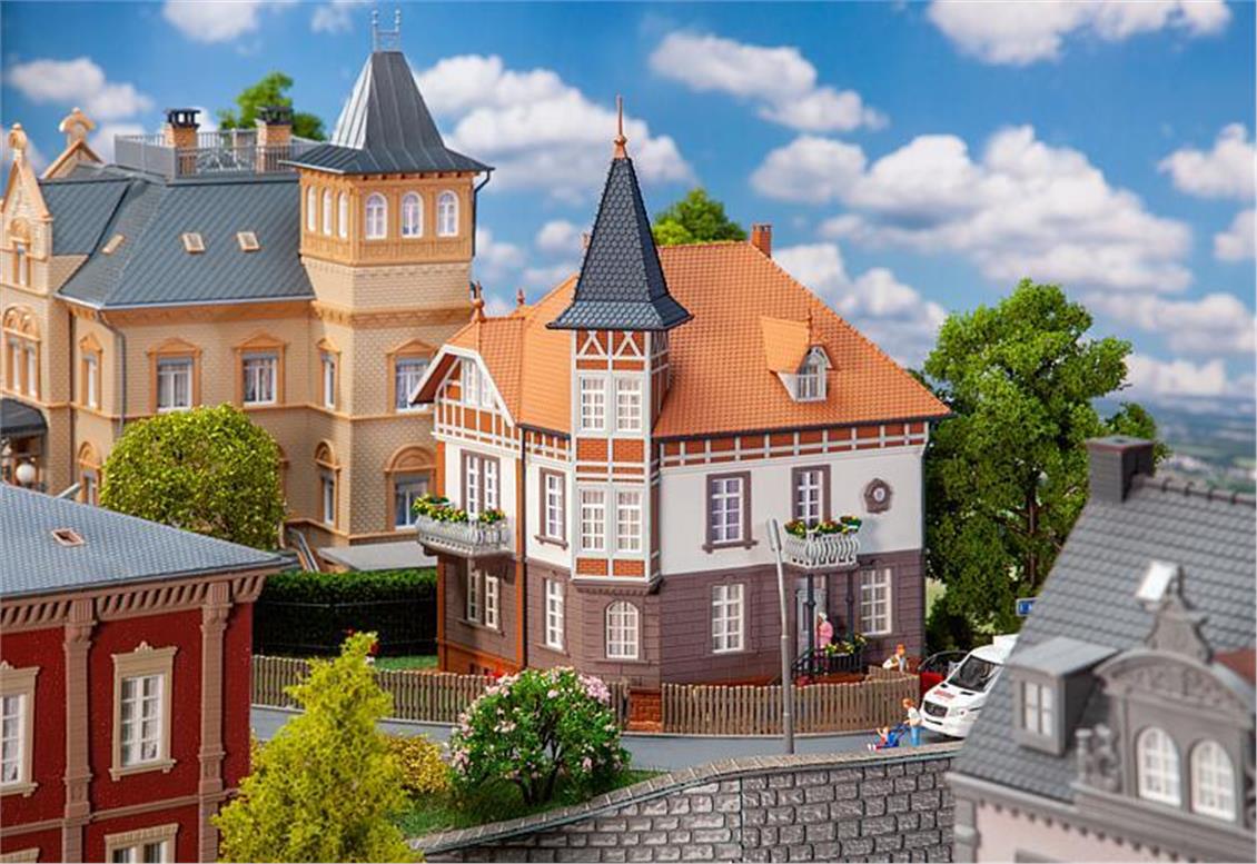 Faller 130645 1/87 Kasaba Villası Demonte Plastik Maketi