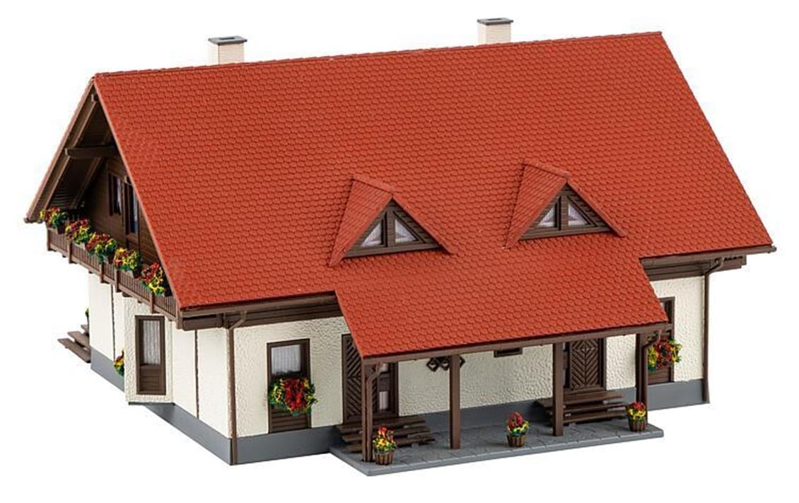 Faller 131549 1/87 Teraslı İki Daireli Müstakil Ev Demonte Plastik Maketi