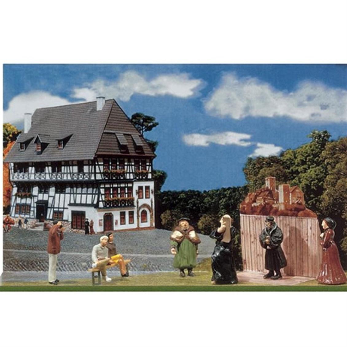 Faller 154113 1/87 Sokak Tiyatrosundan Manzara Sahnesi Figürleri