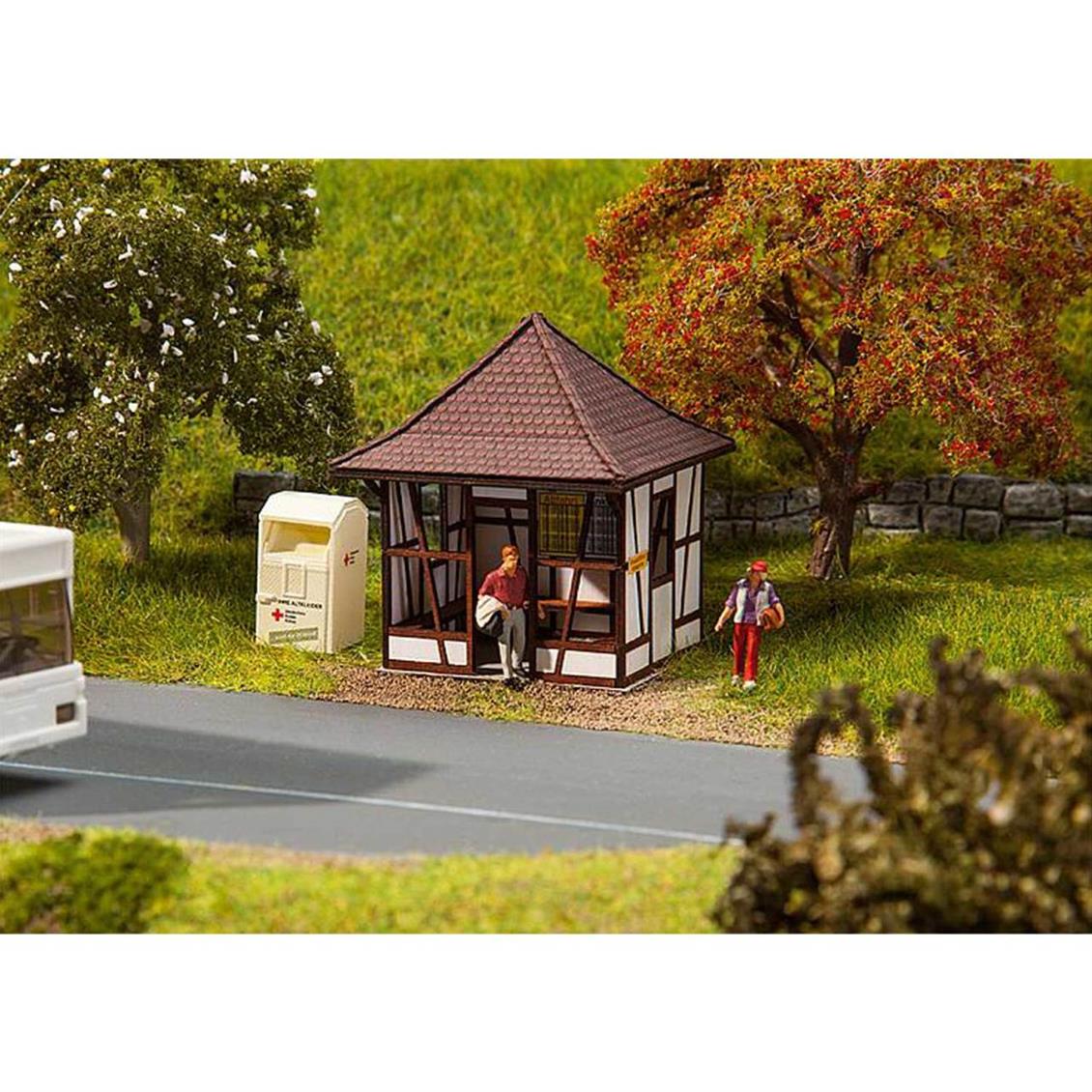 Faller 180370 1/87 Otobüs Durağı Demonte Plastik Maketi