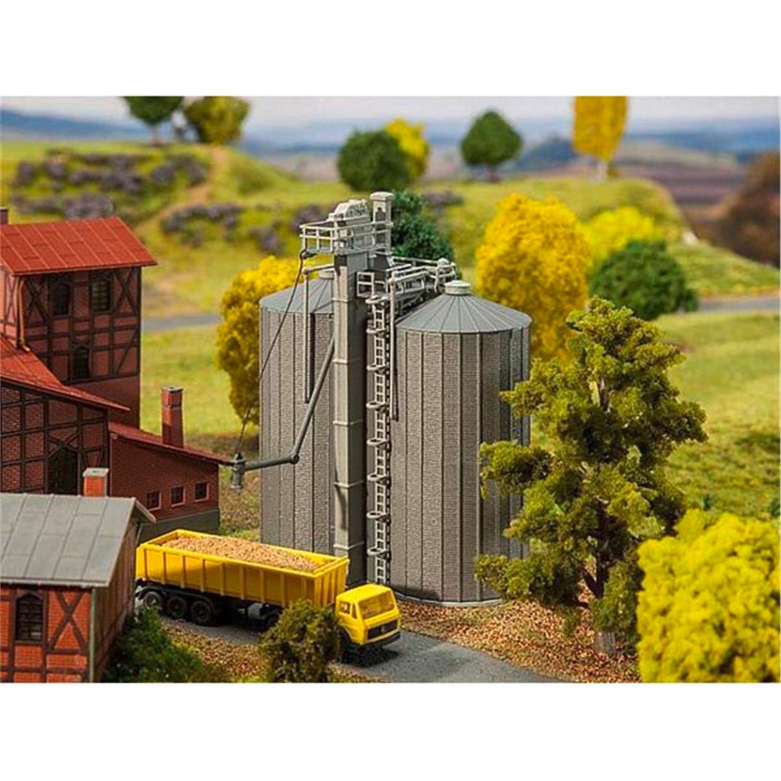 Faller 222216 1/160 Ölçek, 2 Adet Tahıl Silosu, Plastik Model Kiti