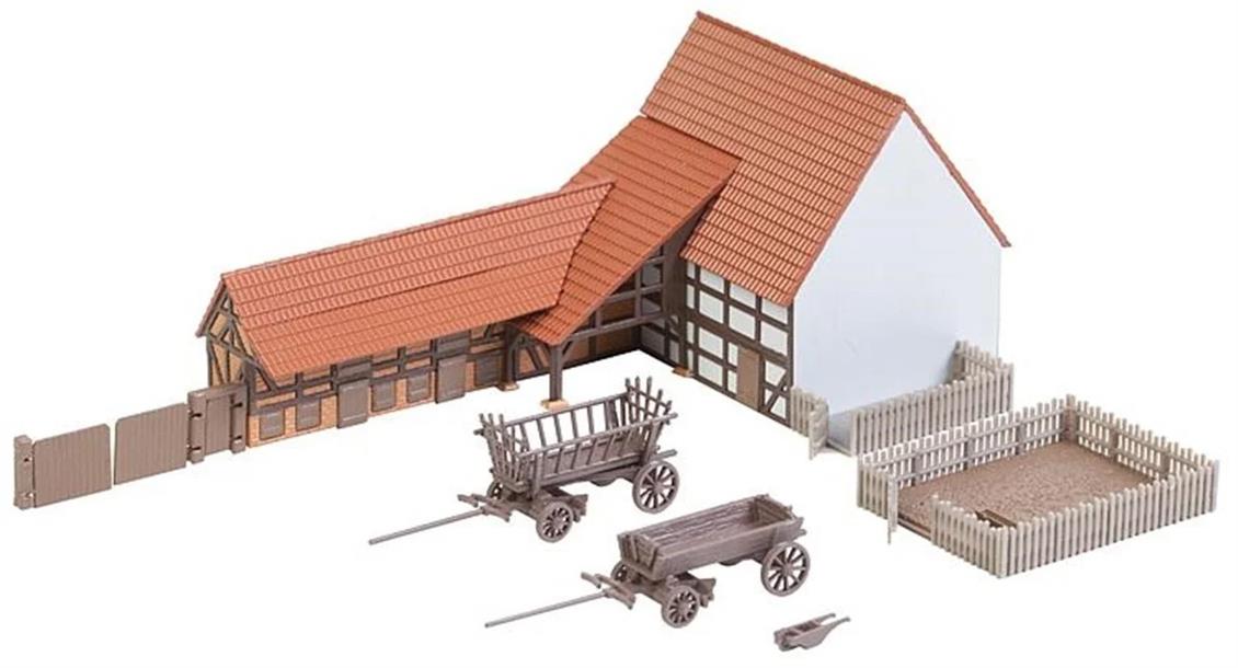 Faller 232371 1/160 Tarımsal Bina ve Aksesuarları Demonte Plastik Maketi