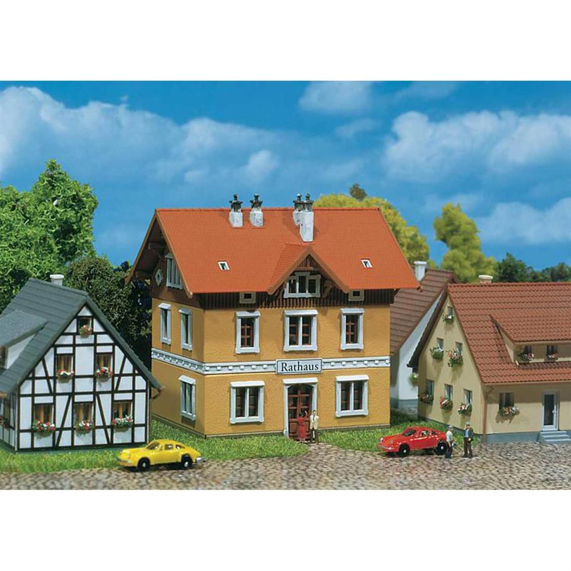 Faller 282776 1/220 Kasaba Salonu Demonte Plastik Maketi