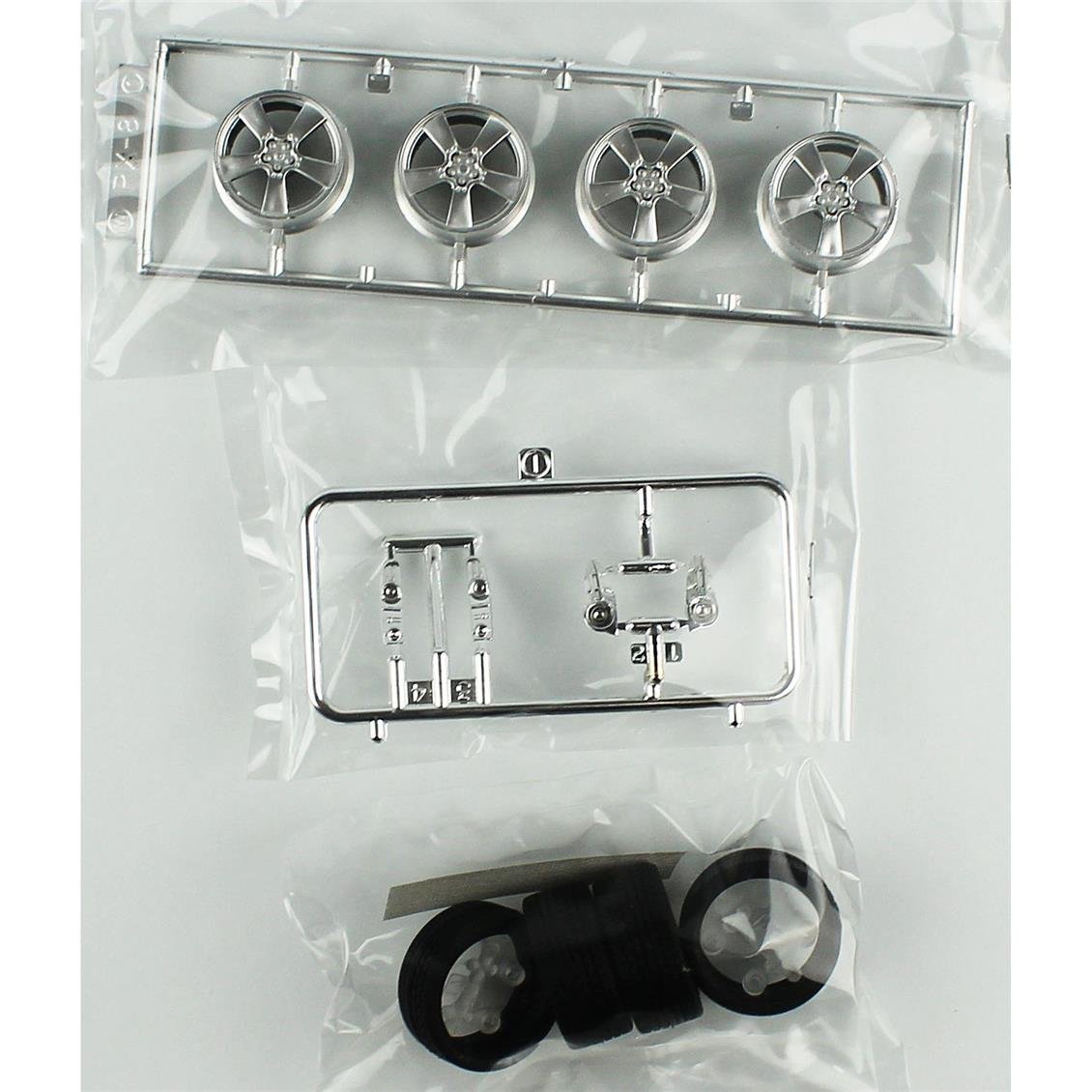 Fujimi ID-105 03552 1/24 Ölçek, Mazda RX-8, Otomobil Plastik Model Kiti