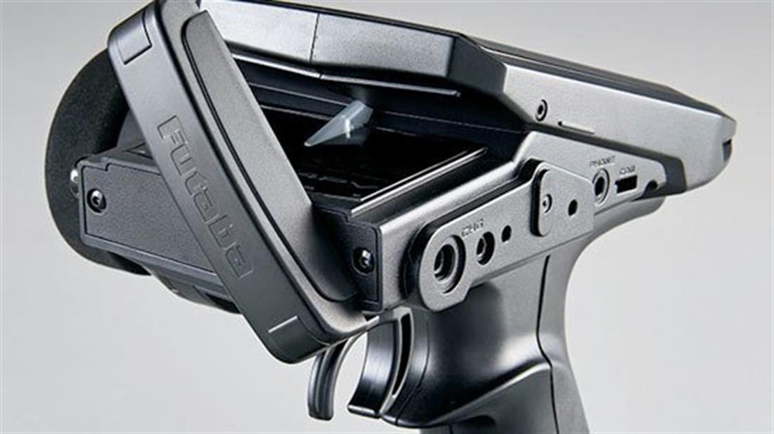 FUTABA 50031123 4PV Kumanda 4 Kanal 2,4Ghz S-FHSS