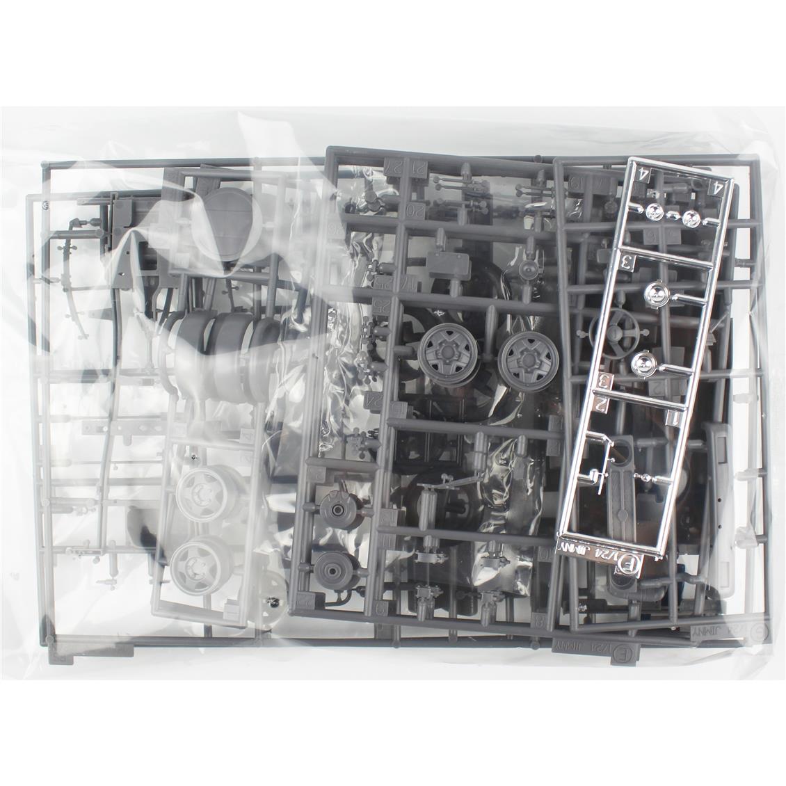 Hasegawa 20744 1/24 Scale, Suzuki Jimny (JA11-3) w/Base Carrier, Plastic Car Model Kit