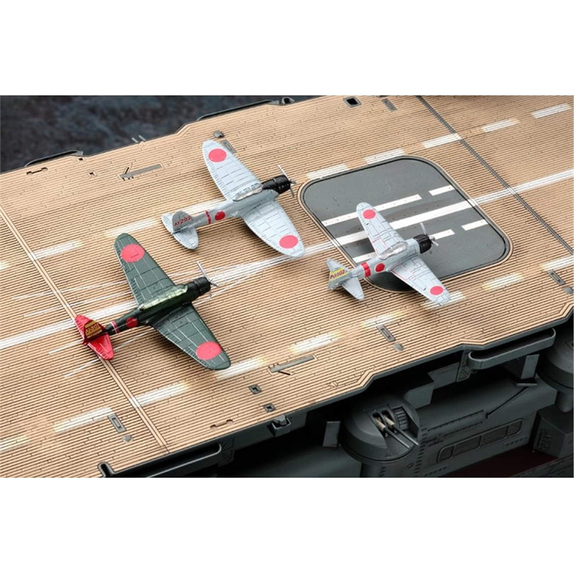Hasegawa 40124 1/350 Ölçek, Akagi (Pearl Harbor Attack) Limited Edition, Uçak Gemisi Plastik Model Kiti