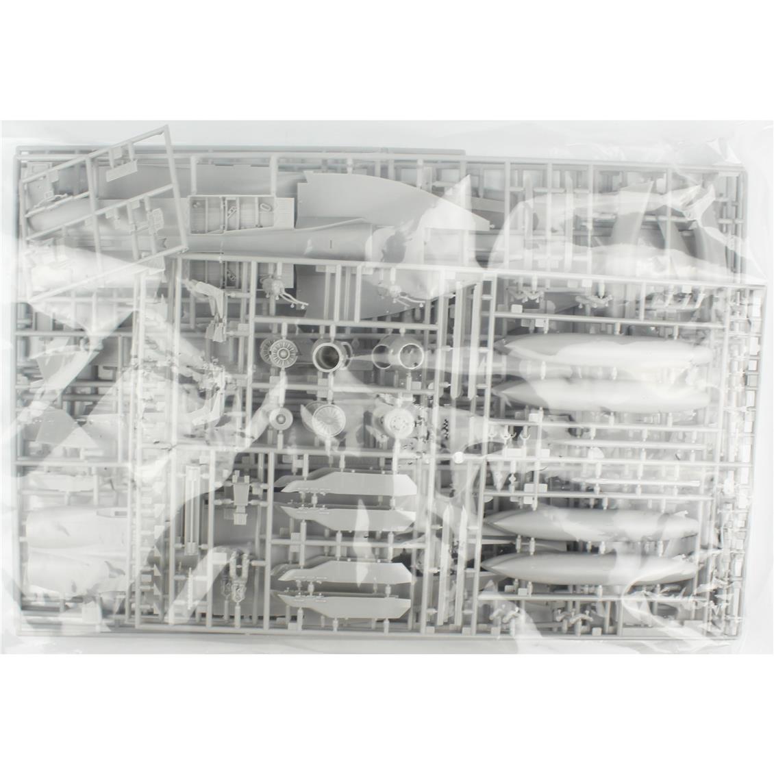 Hasegawa 7552 1/48 Ölçek, F/A-18F Super Hornet VFA-103 Jolly Rogers 75th Anniversary,, Savaş Uçağı Plastik Model Kiti