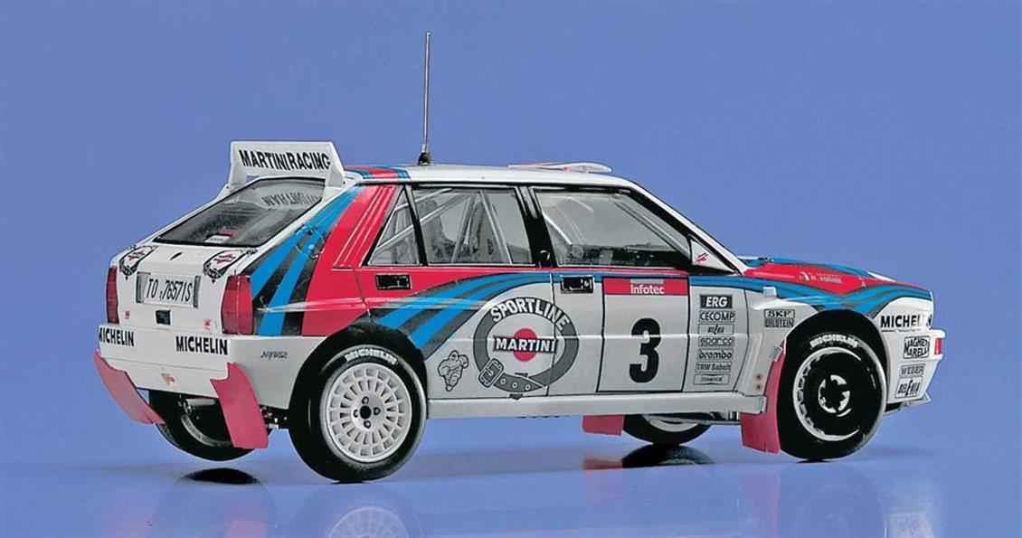 Hasegawa CR15 25015 1/24 Lancia Super Delta (92 WRC Champion) Otomobil Demonte Plastik Maketi