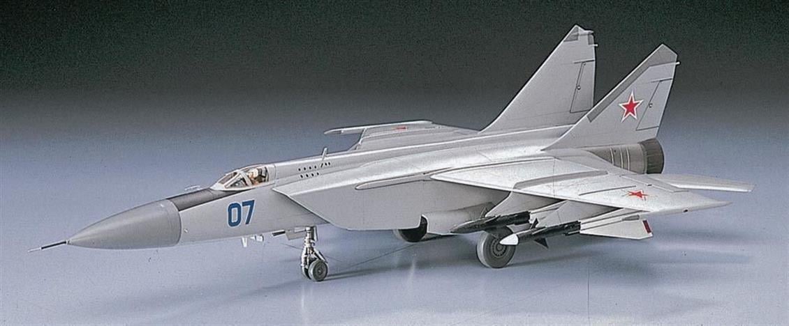 Hasegawa D4 00434 1/72 Mikoyan-25 Foxbat Savaş Uçağı Demonte Plastik Maketi