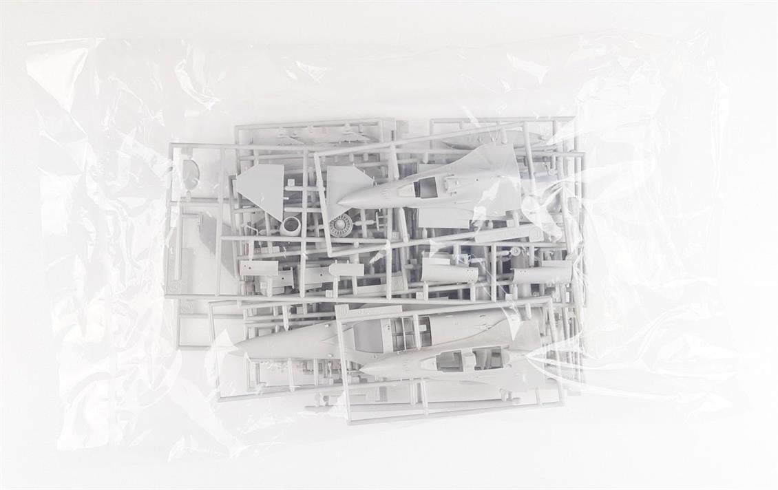 Hasegawa E15 01545 Mitsubishi F-2A/B Savaş Uçağı Demonte Plastik Maketi