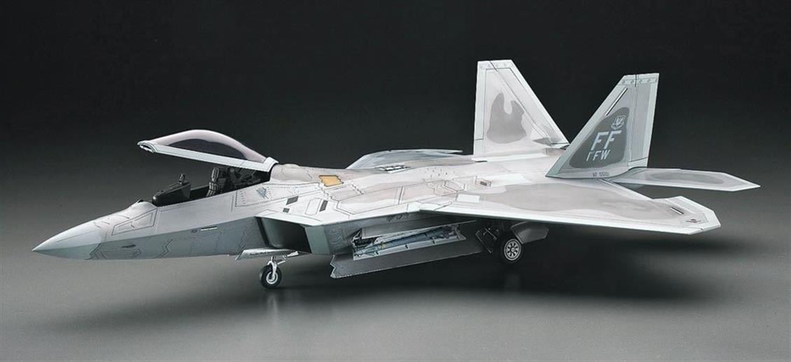Hasegawa PT45 07245 1/48 F-22 Raptor Savaş Uçağı Demonte Plastik Maketi