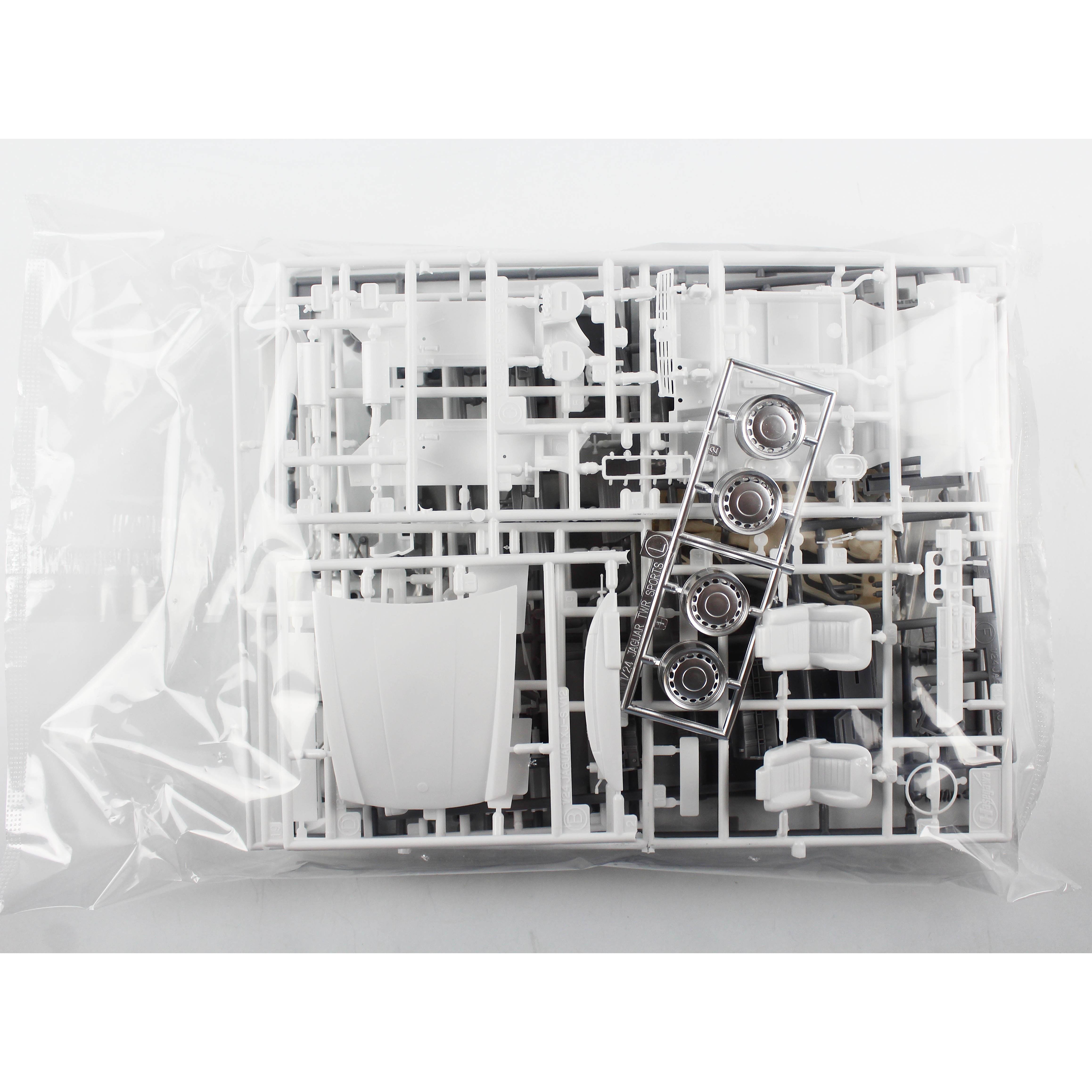 Hasegawa SP622 52422 1/24 Ölçek, Jaguar XJ-S TWR Sports (Haku Rinpha) ve Kız Figürü, Otomobil Plastik Model Kiti