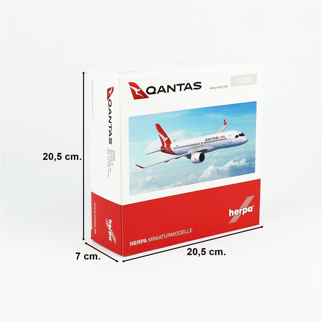 Herpa 573184 1/200 Ölçek, QantasLink Airbus A220-300 (Koala) VH-X4B, Metal, Sergilemeye Hazır Model Yolcu Uçağı