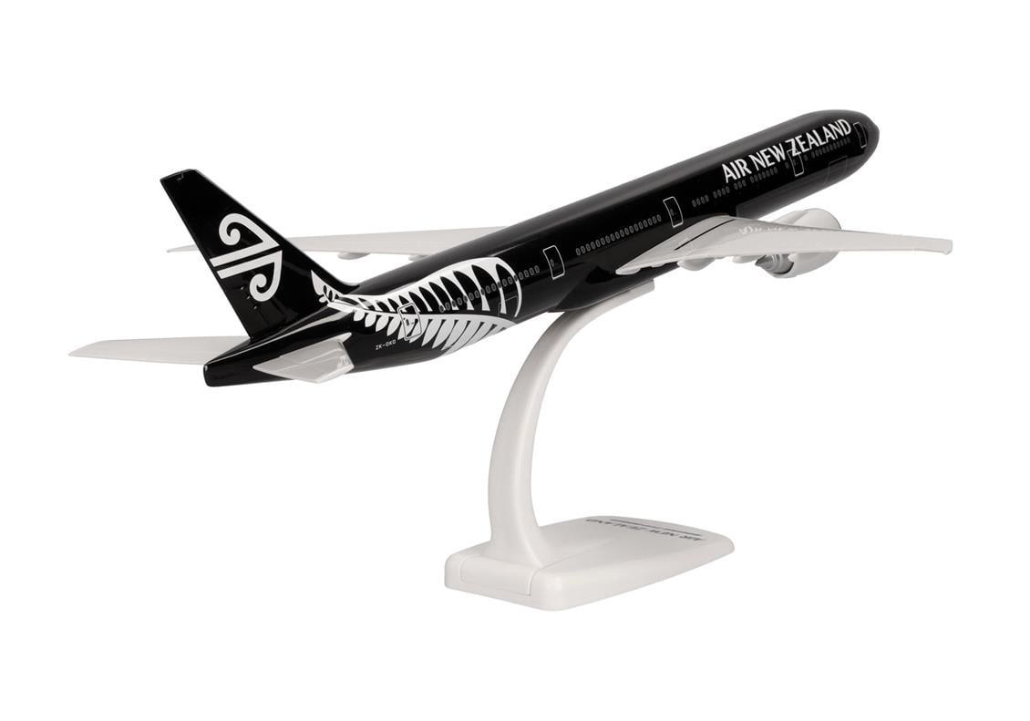 Herpa 612777 1/200 Ölçek, 777-300ER AirNewZeal AllBlacks, Sergilemeye Hazır Model Yolcu Uçağı