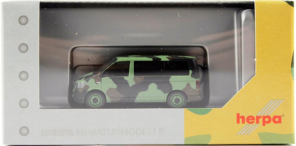 Herpa 700702 1/87 Ölçek VW T6 Minibüs, Kamuflaj, Sergilemeye Hazır Model Araç