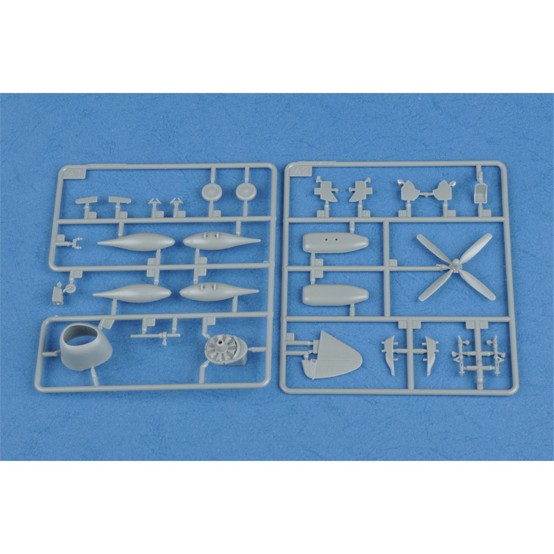 Hobbyboss 80283 1/72 Ölçek, P-47D Thunderbolt Razorback, Savaş Uçağı Plastik Model Kiti