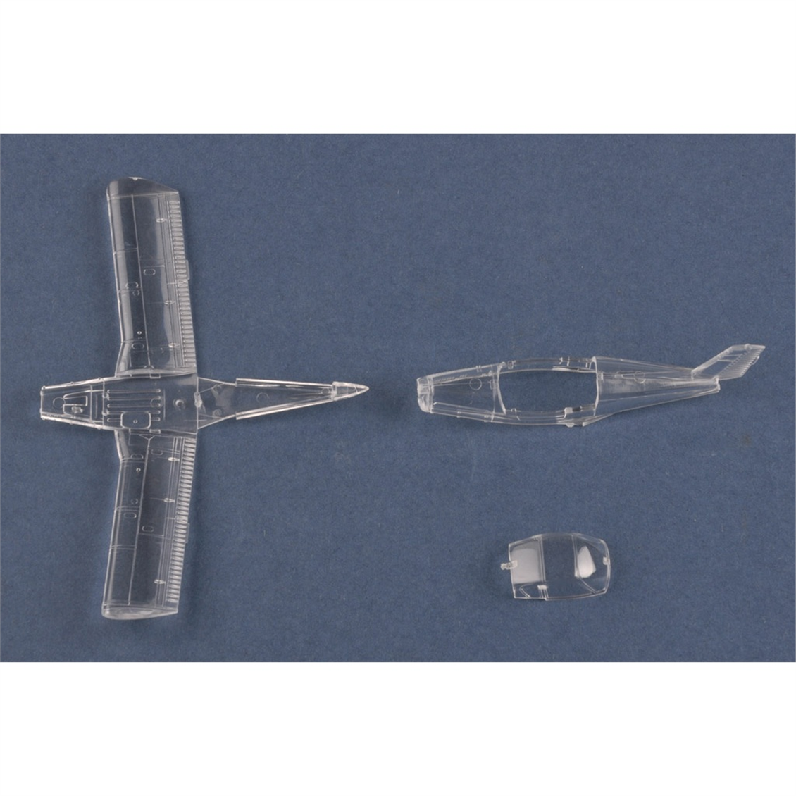 Hobbyboss 80299 1/72 Ölçek, ZLIN Z-42M, Sivil Eğitim Uçağı Plastik Model Kiti