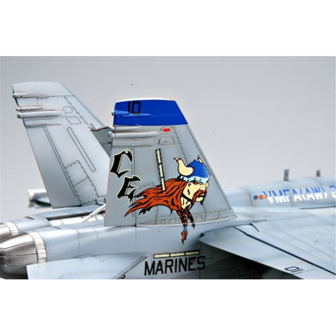 Hobbyboss 80322 1/48 Ölçek, F/A-18D (HORNET) Savaş Uçağı Plastik Model Kiti