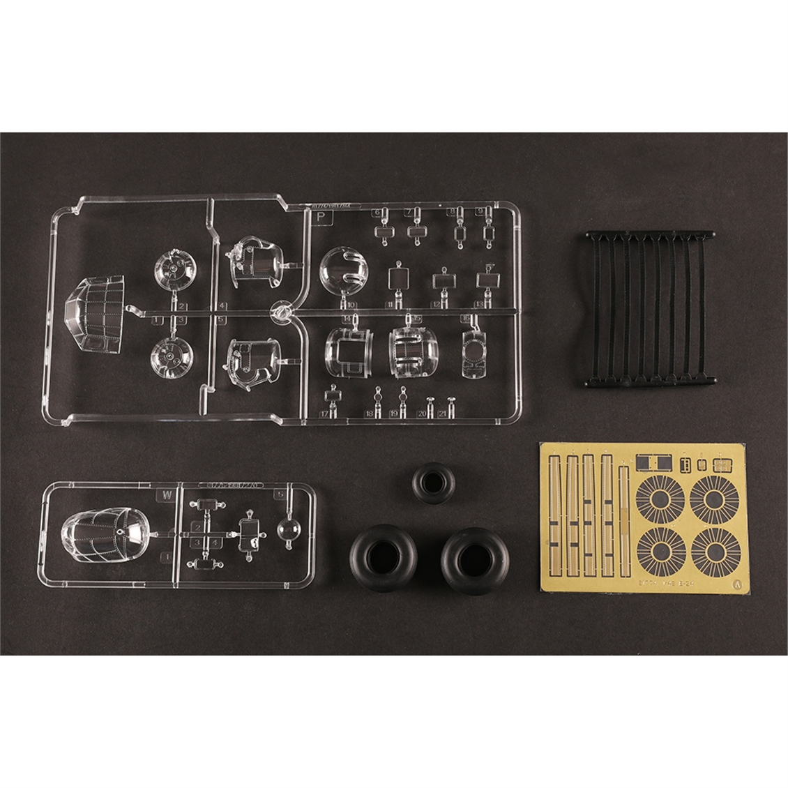 Hobbyboss 81775 1/48 Ölçek, US B-24D Liberator, Savaş Uçağı Plastik Model Kiti