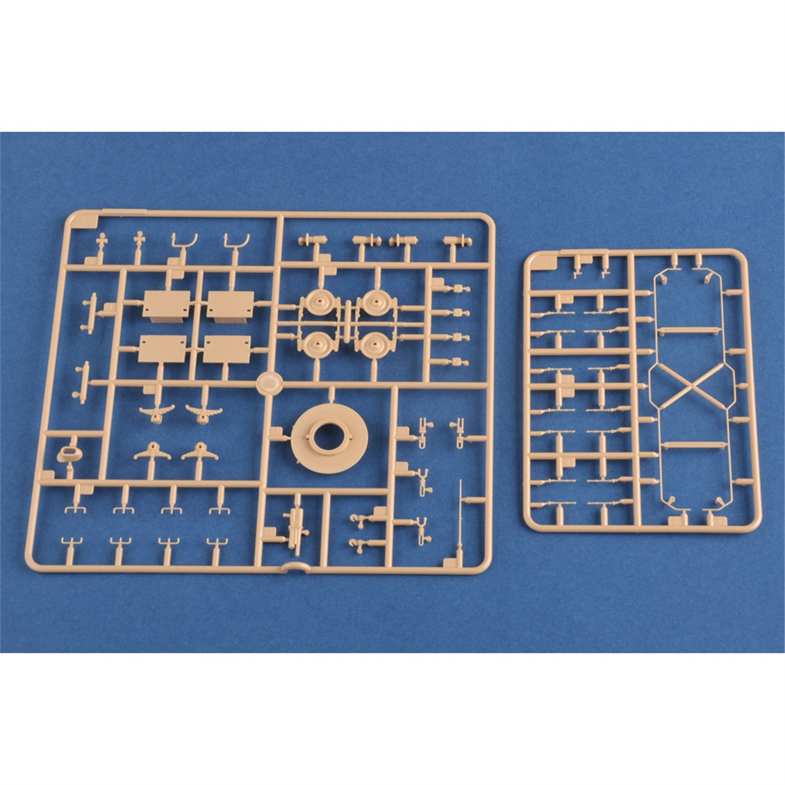 Hobbyboss 82924 1/72 Ölçek, Alman BP-42'nin Komuta Vagonu, Plastik Model Kiti