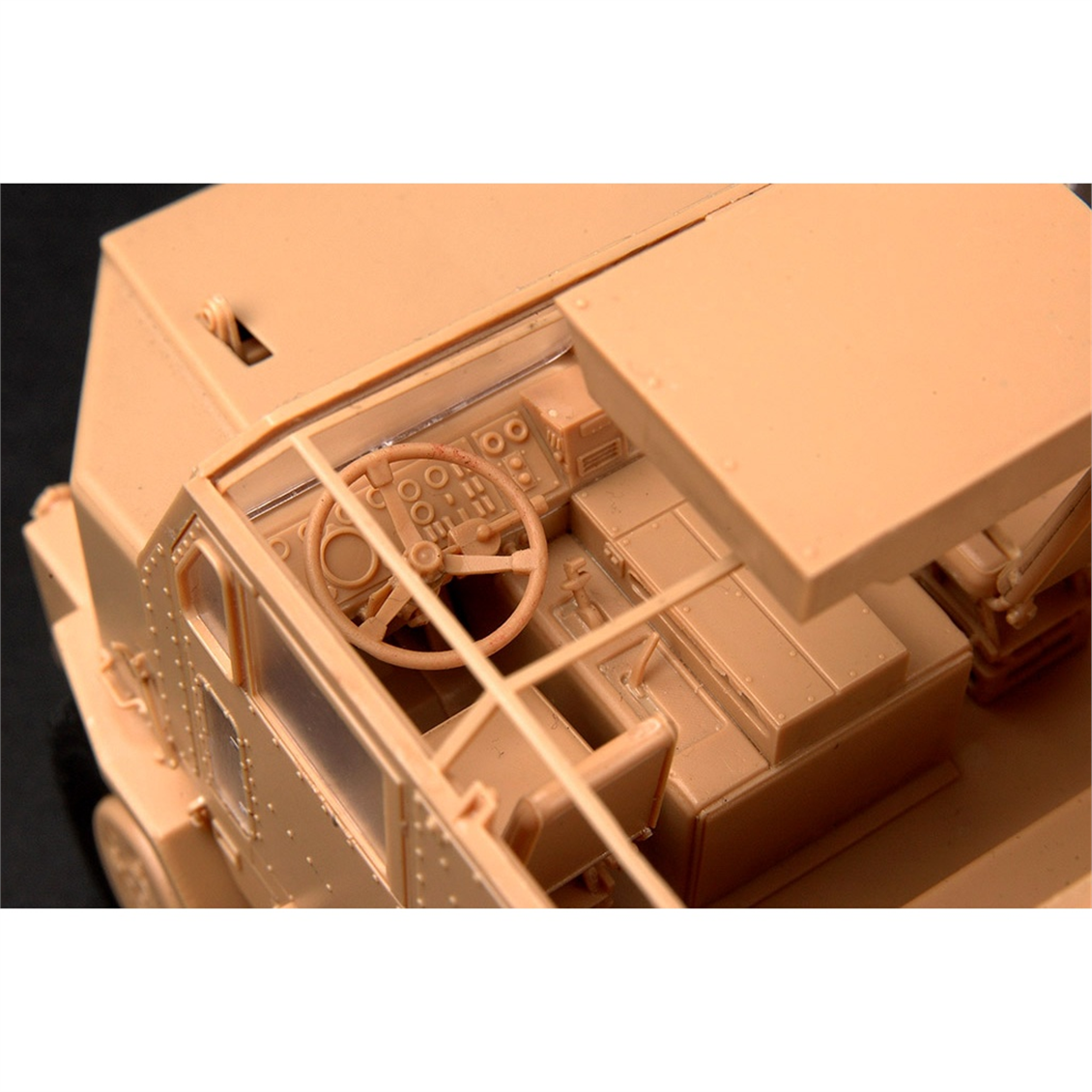 HobbyBoss 85502 1/35 Ölçek, M1070/M1000 HETS Tank Taşıyıcı, Plastik Model Kiti