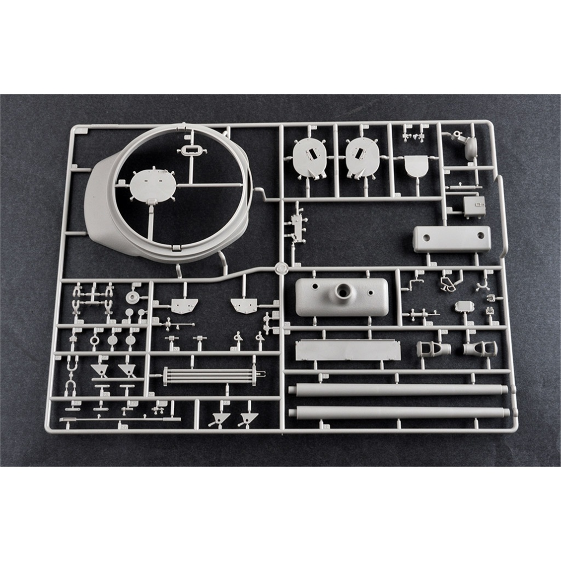 I Love Kit 61615 1/16 Ölçek, M4A3E8 Sherman (Easy Eight) Tankı, Plastik Model Kiti