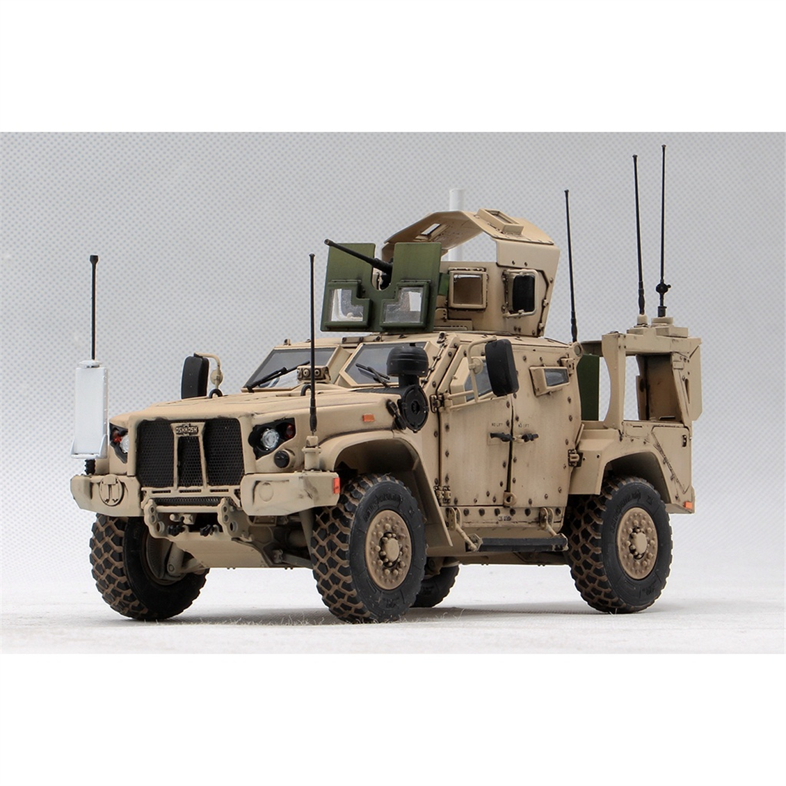 I Love Kit 63536 1/35 Ölçek, M1278 Ağır Silahlı, Genel Amaçlı (JLTV-GP) Zırhlı Arac, Plastik Model Kiti