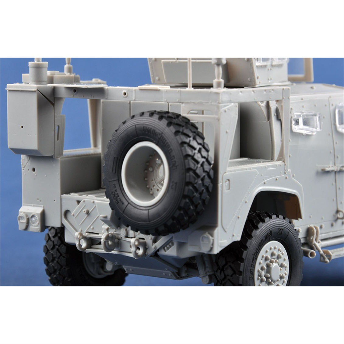 I Love Kit 63536 1/35 Ölçek, M1278 Ağır Silahlı, Genel Amaçlı (JLTV-GP) Zırhlı Arac, Plastik Model Kiti