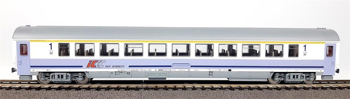 IC Passenger Car 1. Cl. PKP VI