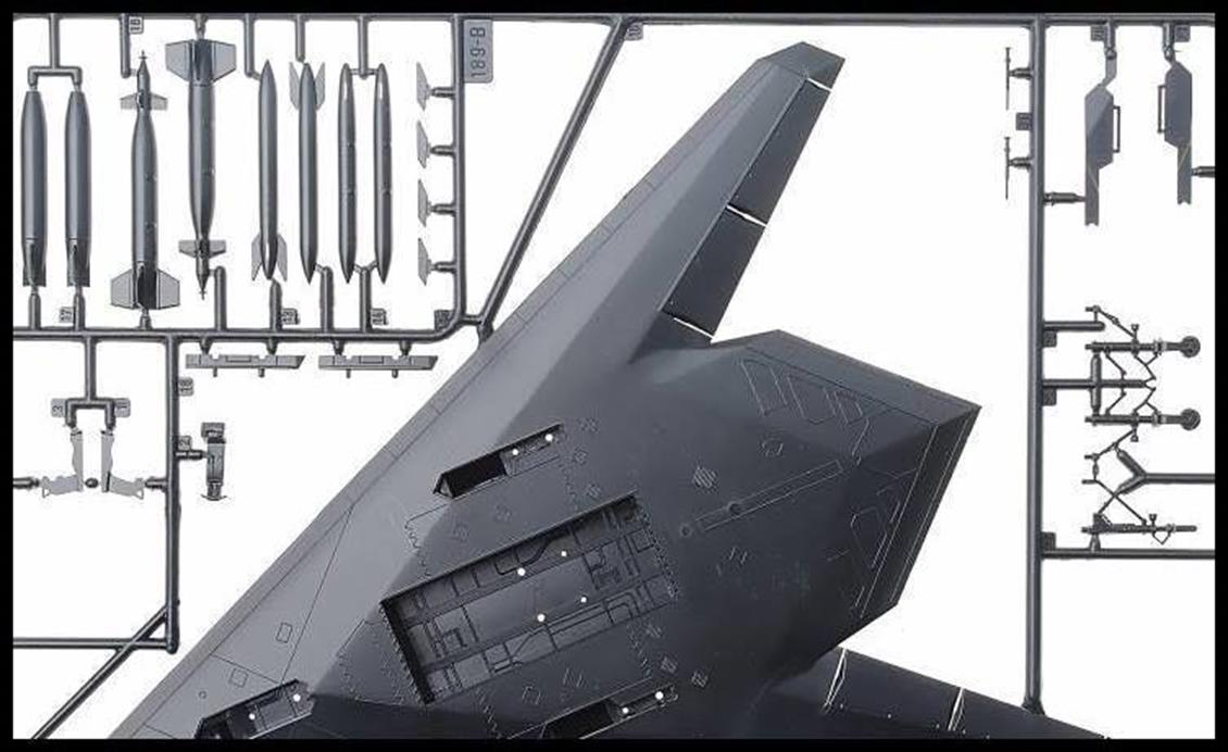 Italeri 0189S 1/72 F-117A Nighthawk Savaş Uçağı Demonte Plastik Maketi
