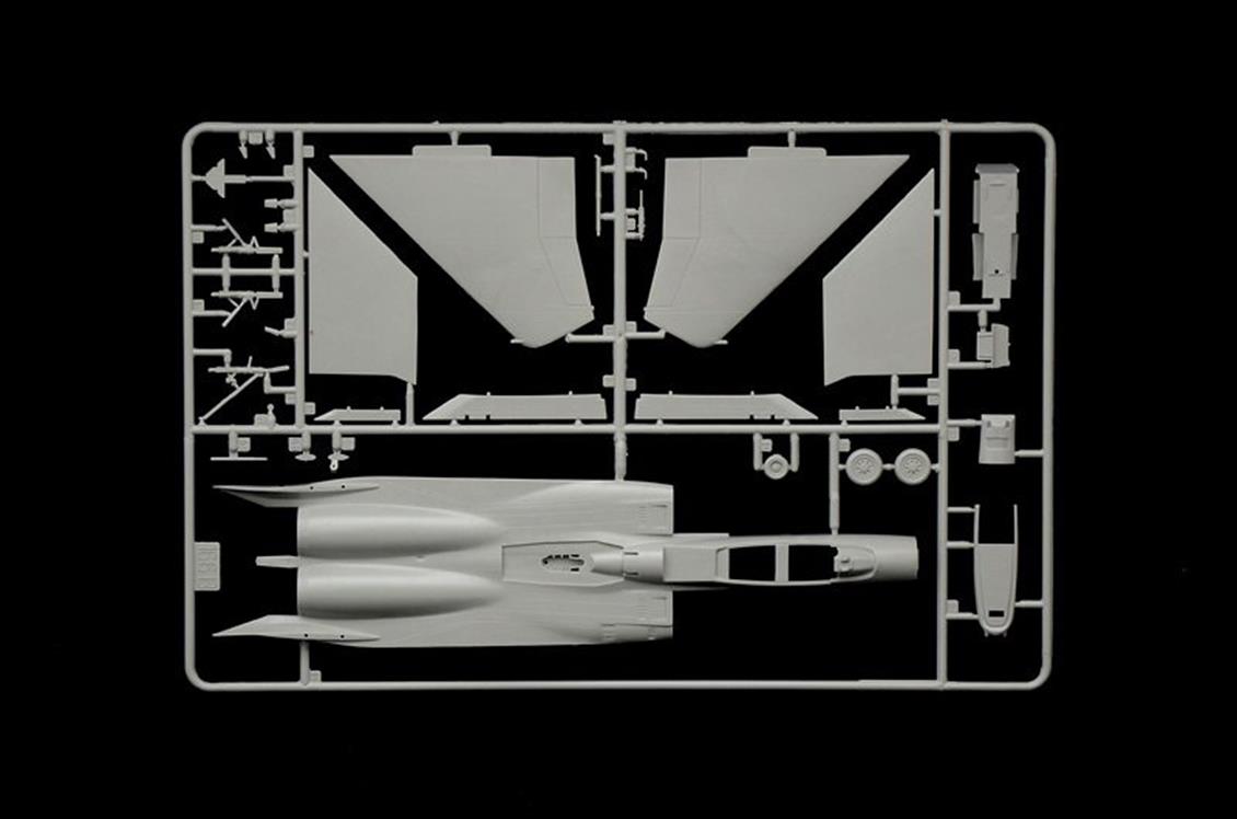 Italeri 1415S 1/72 F-15 C Eagle Savaş Uçağı Demonte Plastik Maketi