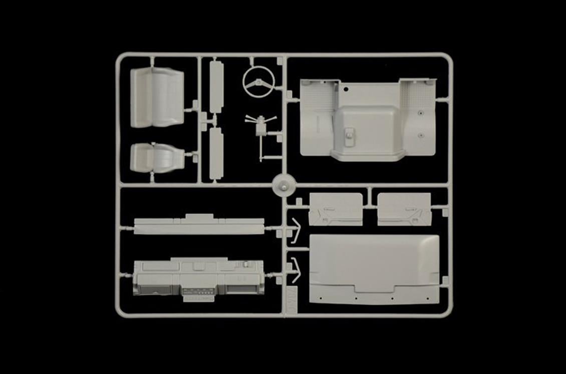 Italeri 3784S 1/24 Iveco Magirus DLK 26-12 Merdivenli İtfaiye Aracı Demonte Plastik Maketi