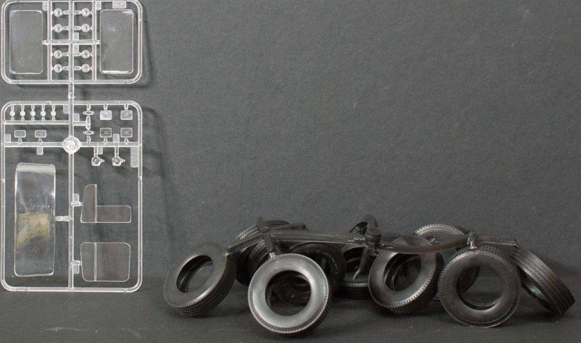 Italeri 3820S 1/24 Amerikan Superliner Çekici Demonte Plastik Maketi