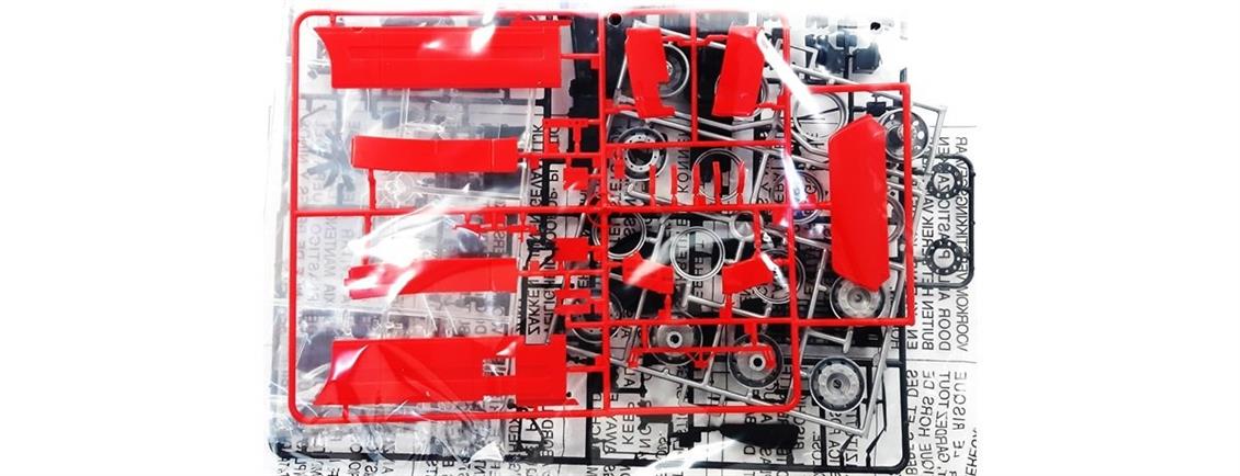 Italeri 3821S 1/24 Volvo FH 16 Globetrotter XL Çekici Demonte Plastik Maketi