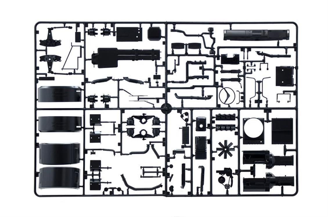 Italeri 3924S 1/24 Mercedes-Benz SK Eurocab 6x4 Çekici Demonte Plastik Maketi