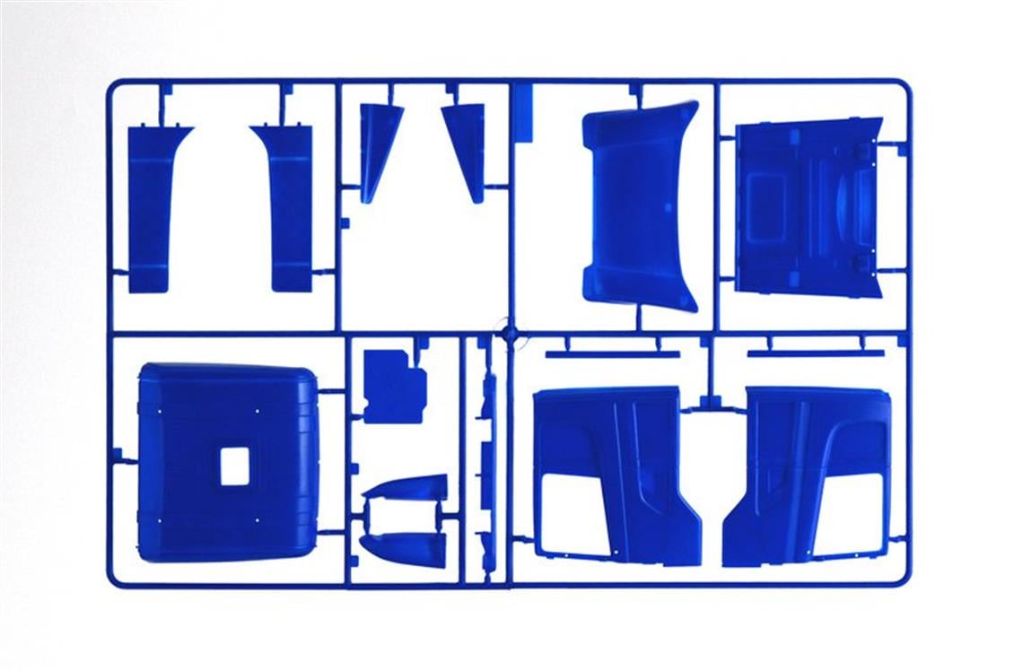 Italeri 3947S 1/24 Scania R400 Streamline (Flat Roof) Çekici Demonte Plastik Maketi