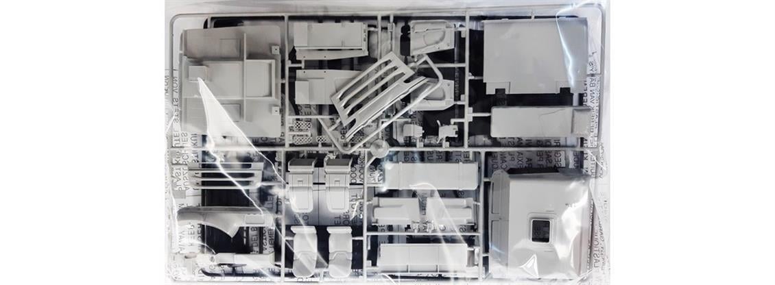 Italeri 3952S 1/24 Scania R730 Streamline 4x2 Çekici Demonte Plastik Maketi