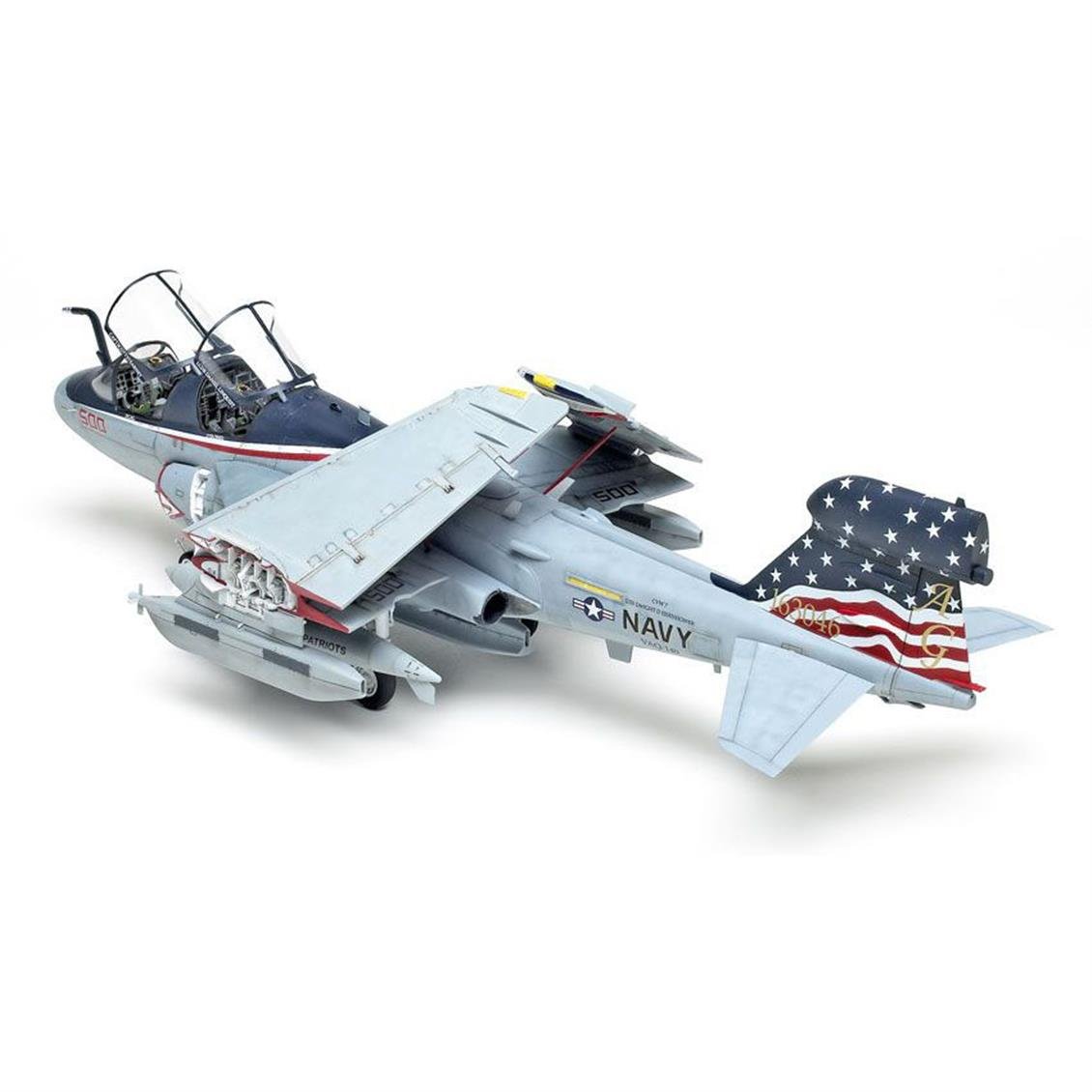 Kinetic K48022 1/48 EA-6B Prowler Savaş Uçağı, Plastik Model Kiti