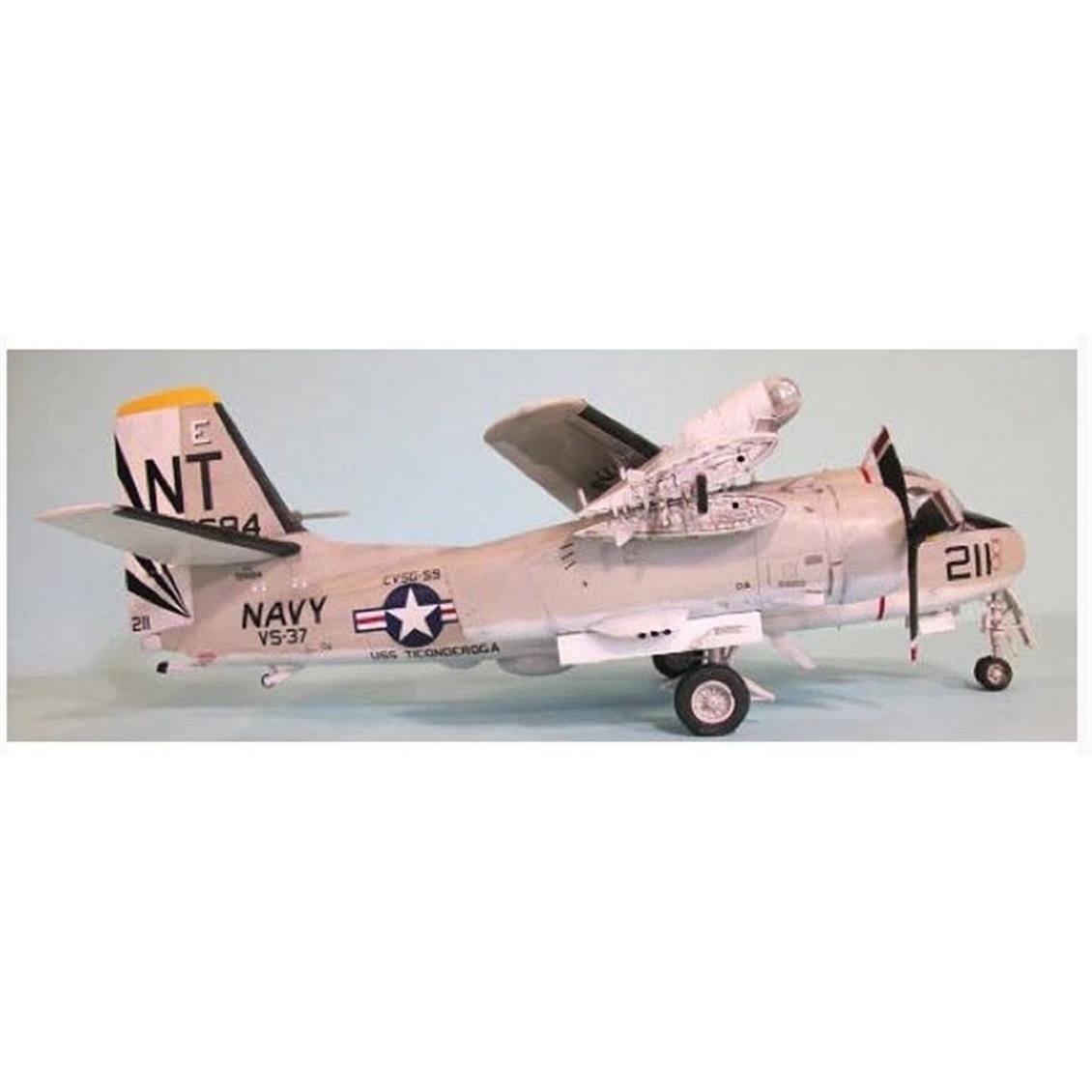 Kinetic K48024 1/48 Grumman S-2E/S-2G Tracker Savaş Uçağı, Plastik Model Kiti