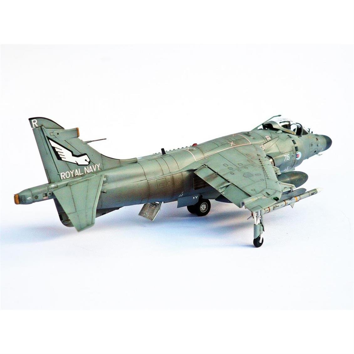 Kinetic K48041 1/48 Sea Harrier FA2 Savaş Uçağı, Plastik Model Kiti