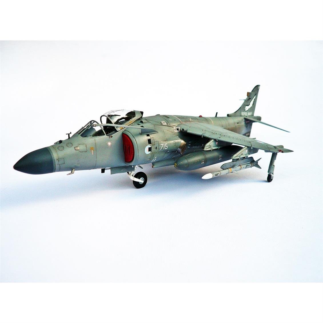 Kinetic K48041 1/48 Sea Harrier FA2 Savaş Uçağı, Plastik Model Kiti