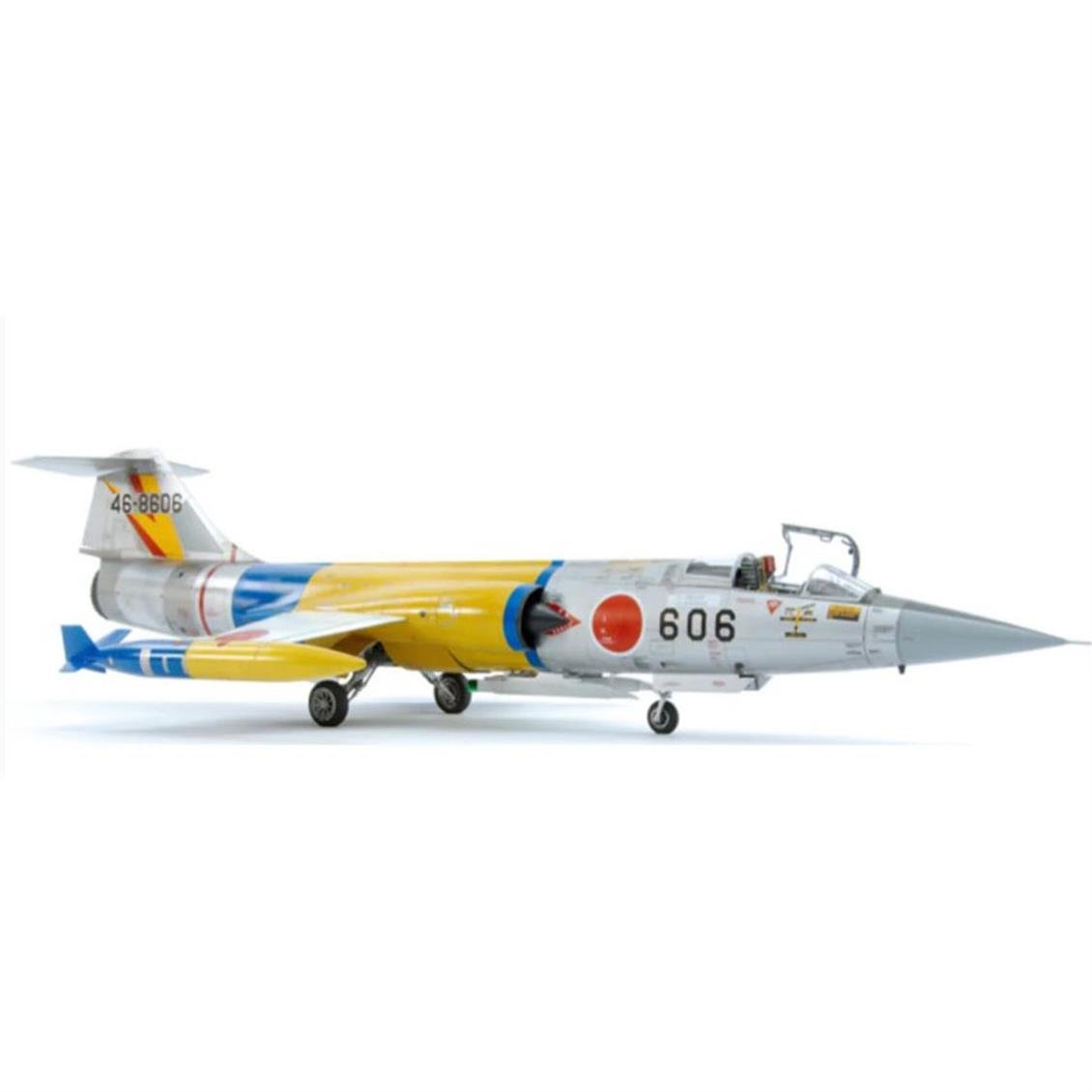 Kinetic K48092 1/48 F-104J, F104DJ Starfighter J.A.S.D.F. (2 in 1) Savaş Uçağı, Plastik Model Kiti